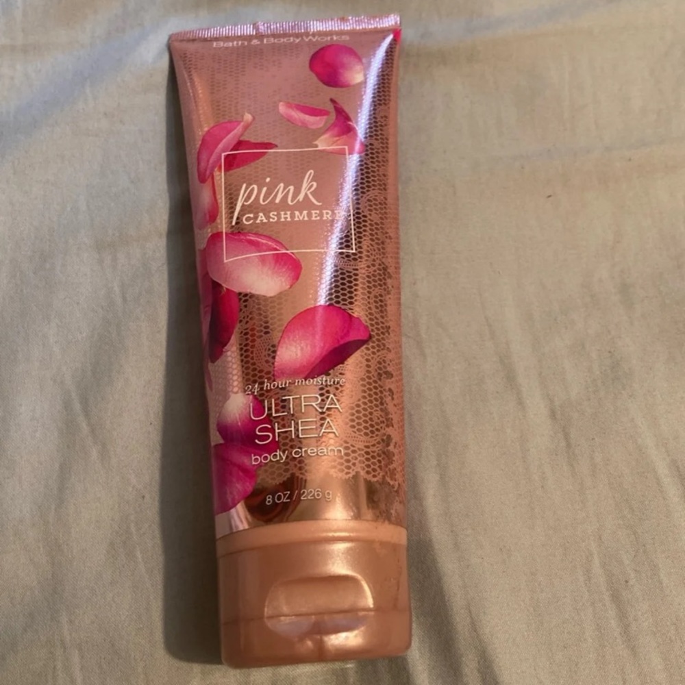 Bath & Body Works Pink Cashmere Signature